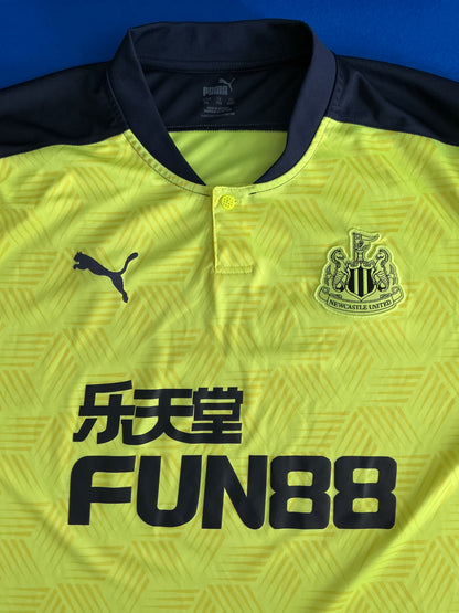 Newcastle United 2023-24 GK Home (XXL)
